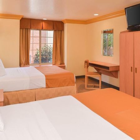 H3 Inn & Suites - Lax Airport - Los Angeles Inglewood Eksteriør bilde